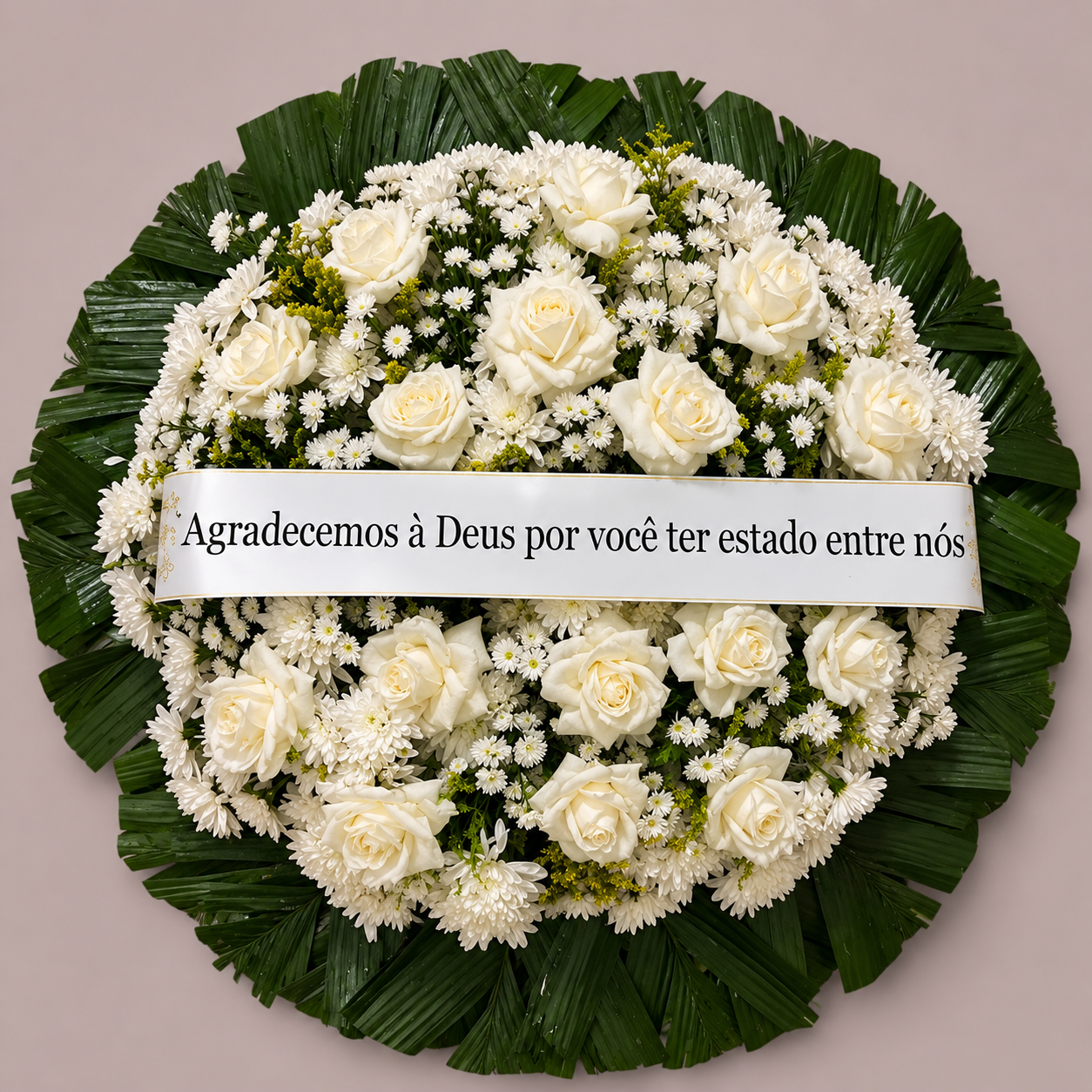 Coroa de Flores M�dia Branca